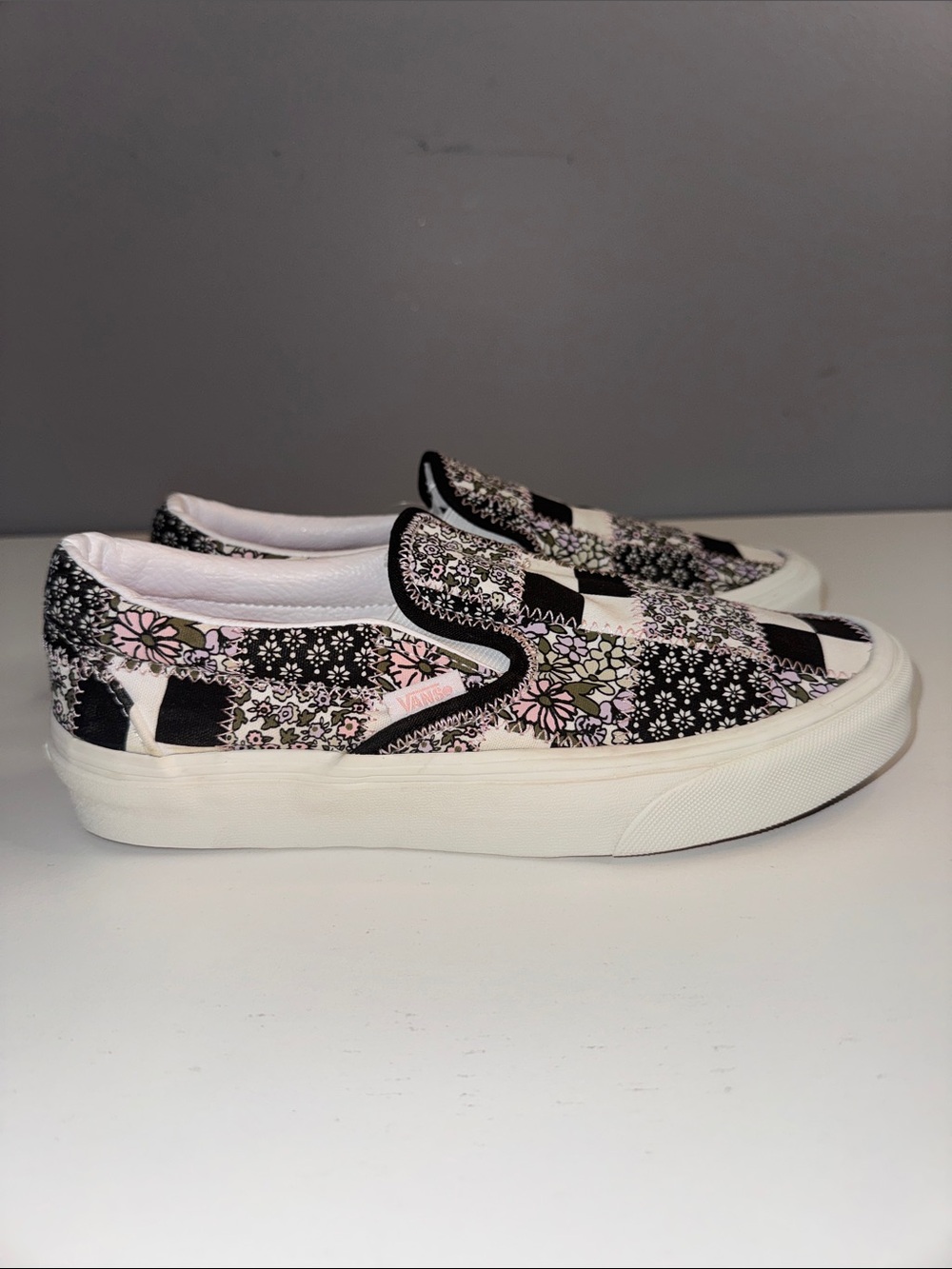 Vans Classic Slip-On Patchwork Floral Checkerboard Canvas Sneakers Size 8 - Picture 3 of 12
